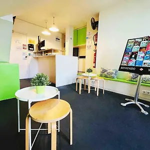 Konukevi And Basic Universitat For Young, Barselona
